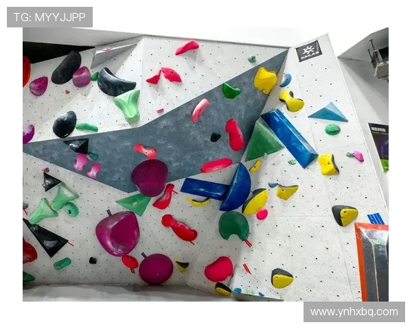 广州攀岩队在极限运动嘉年华中的团队协作表现精彩点评与分析