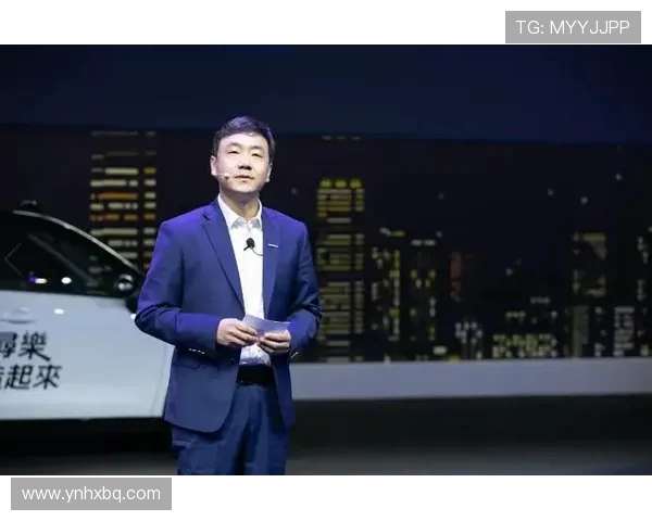 广州足球队反击革新之路：重塑战术与团队精神的全新篇章