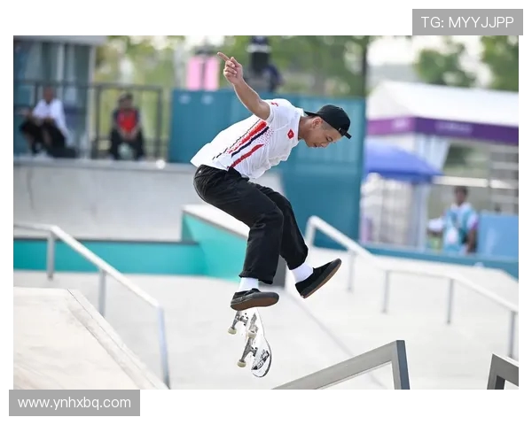 李芳的滑板人生:从初学者到职业选手的成长之路 李芳的滑板人生:从初学者到职业选手的成长之路