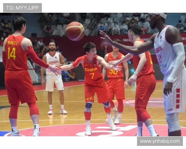 武汉篮球队与广州篮球队的耐力较量赛后深度解析与反思 武汉篮球队与广州篮球队的耐力较量赛后深度解析与反思