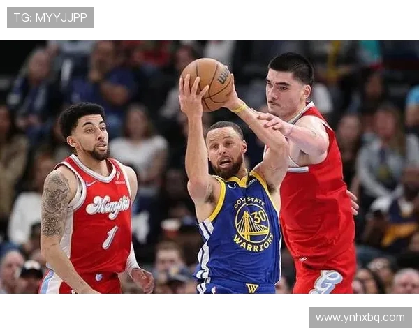 2015至2016赛季勇士与灰熊的激烈对决与精彩瞬间回顾