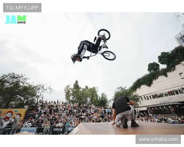 广州攀岩队勇攀高峰的极限运动嘉年华精彩回顾与突破之路 广州攀岩队勇攀高峰的极限运动嘉年华精彩回顾与突破之路