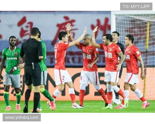 武汉网球队中路突破打法的专业分析与战术解读